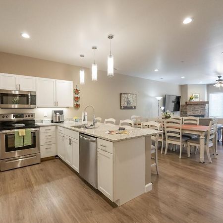 New Build - Walk-In 3Br - 2 Pools - Free Tickets Included - Fhg-208 Villa Branson Exterior foto